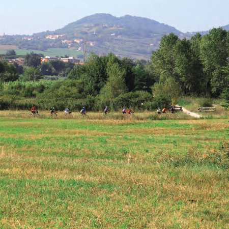 Associazione-B-B-del-Fermano-Guida-ai-percorsi-cicloturistici-di-Destinazione-Marche-2