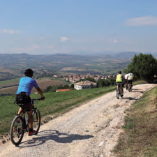 Associazione-B-B-del-Fermano-Guida-ai-percorsi-cicloturistici-di-Destinazione-Marche-3